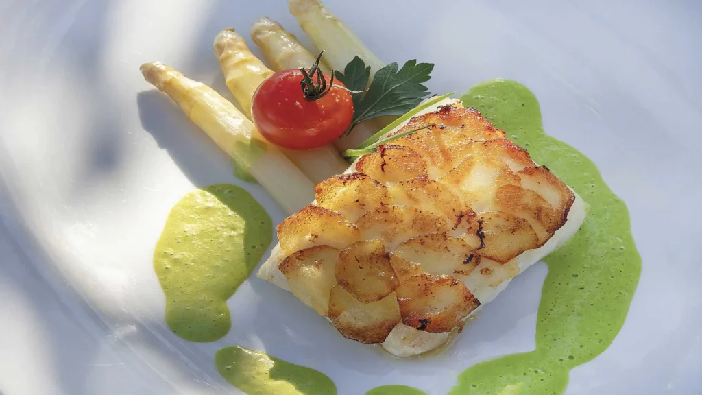 historischer-krug-gericht-spargel