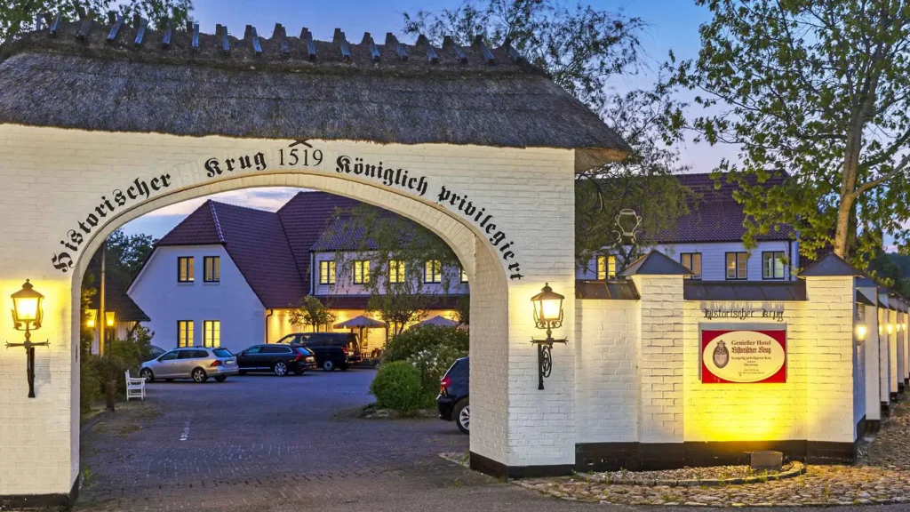 historischer-krug-haus-tor2